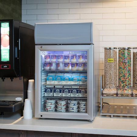 Fairfield Inn & Suites By Marriott Philadelphia Valley Forge/Great Valley Berwyn Екстер'єр фото