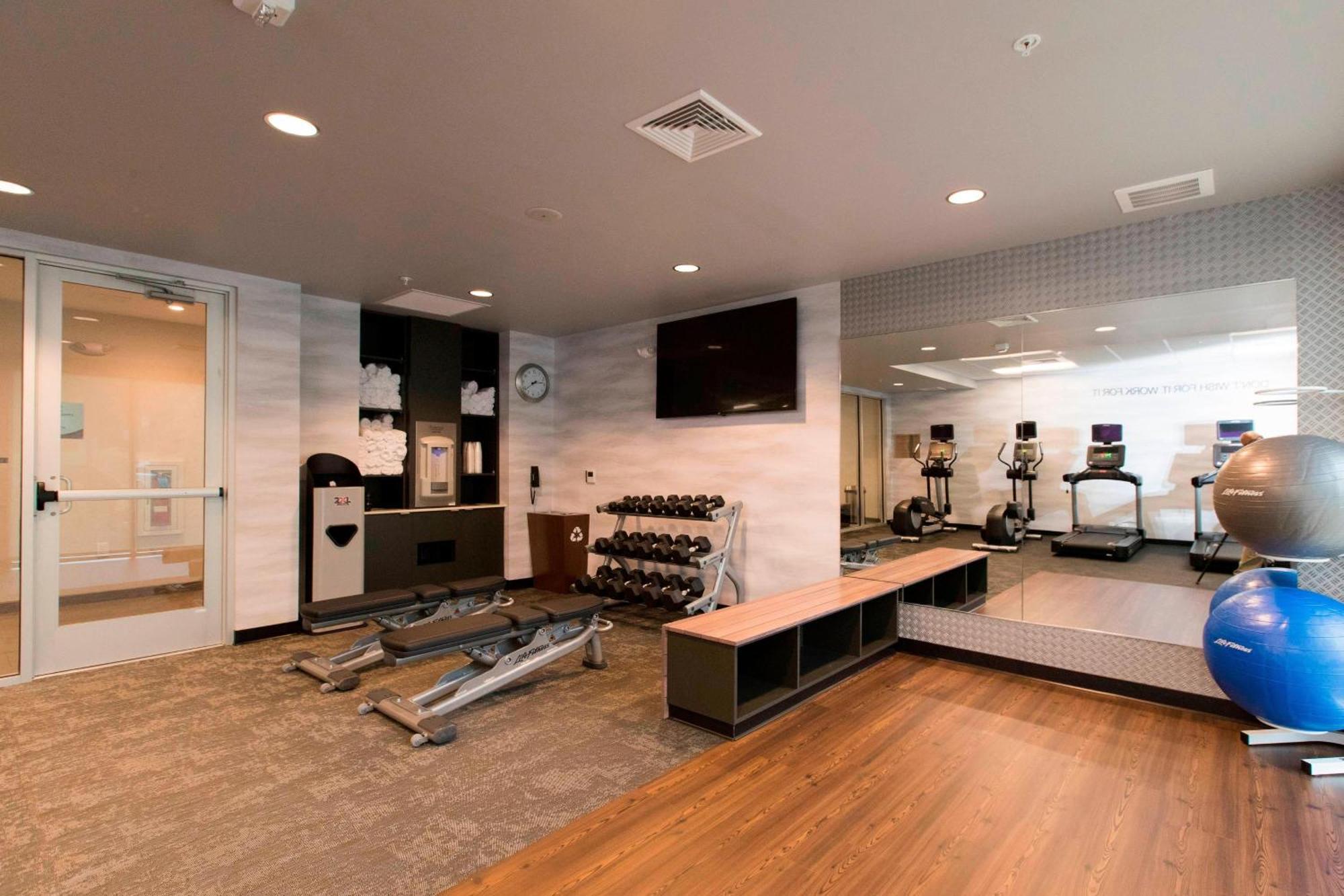 Fairfield Inn & Suites By Marriott Philadelphia Valley Forge/Great Valley Berwyn Екстер'єр фото