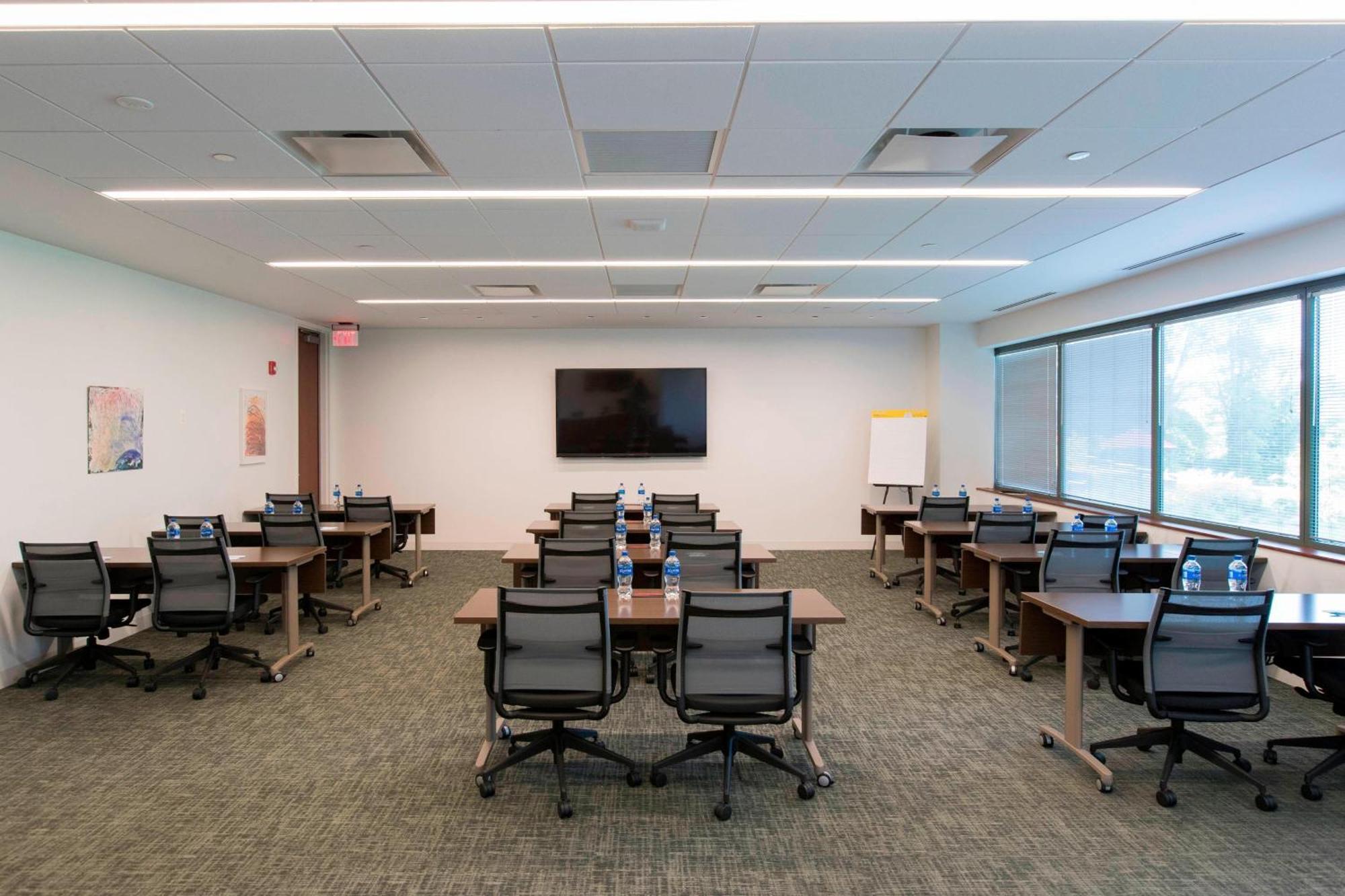 Fairfield Inn & Suites By Marriott Philadelphia Valley Forge/Great Valley Berwyn Екстер'єр фото