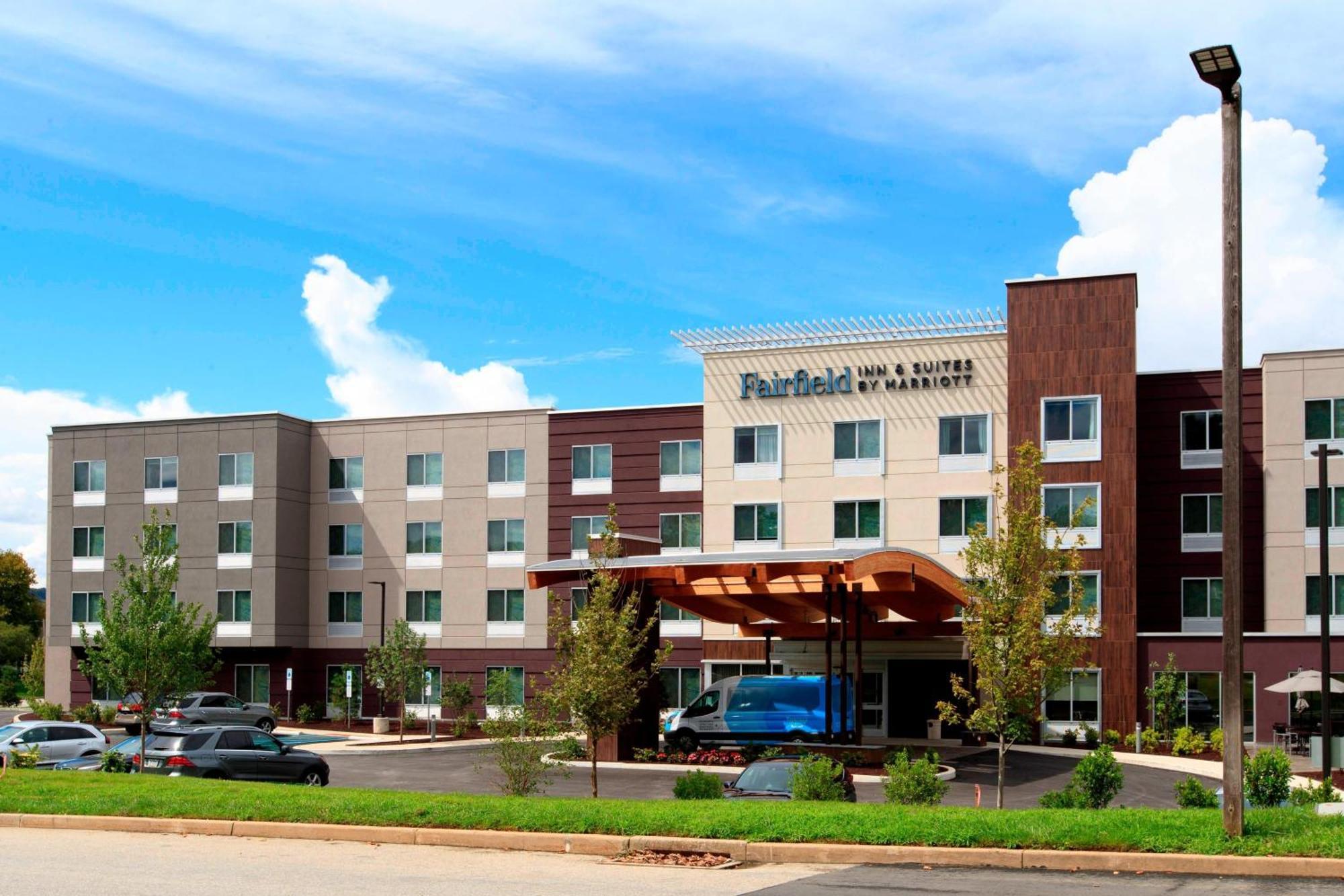 Fairfield Inn & Suites By Marriott Philadelphia Valley Forge/Great Valley Berwyn Екстер'єр фото